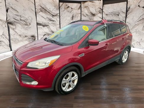 Used 2016 Ford Escape SE w/ SE Leather Comfort Package image 2