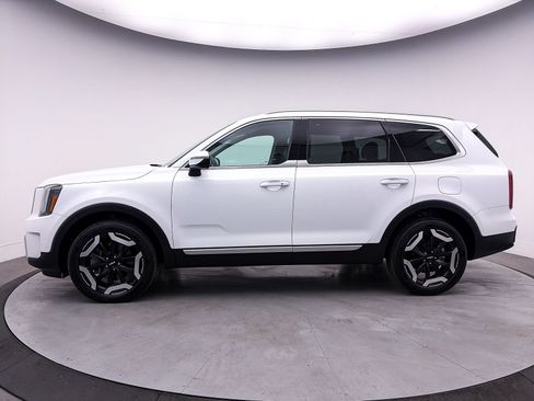 Used 2024 Kia Telluride S FWD image 43