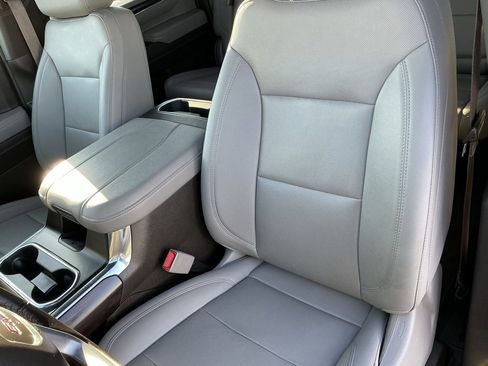 Used 2024 GMC Sierra 3500 SLT w/ SLT Convenience Package image 71