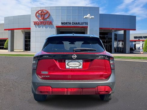 Used 2026 Nissan Kicks SV FWD image 5