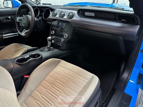 Used 2017 Ford Mustang GT RWD image 33