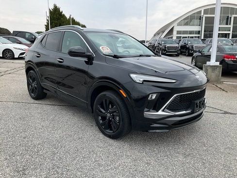 Used 2024 Buick Encore GX Sport Touring w/ Advanced Technology Package image 3