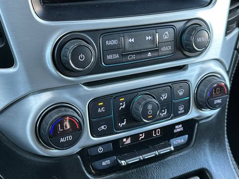 Used 2018 GMC Yukon XL SLE w/ SLE Value Package AWD/4WD image 29