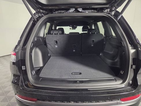 New 2026 Jeep Grand Cherokee Altitude image 20