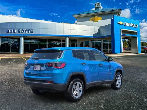 Used 2024 Jeep Compass Sport AWD/4WD image 3