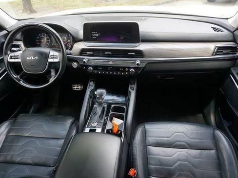 Used 2022 Kia Telluride SX w/ SX Prestige Package AWD/4WD image 6