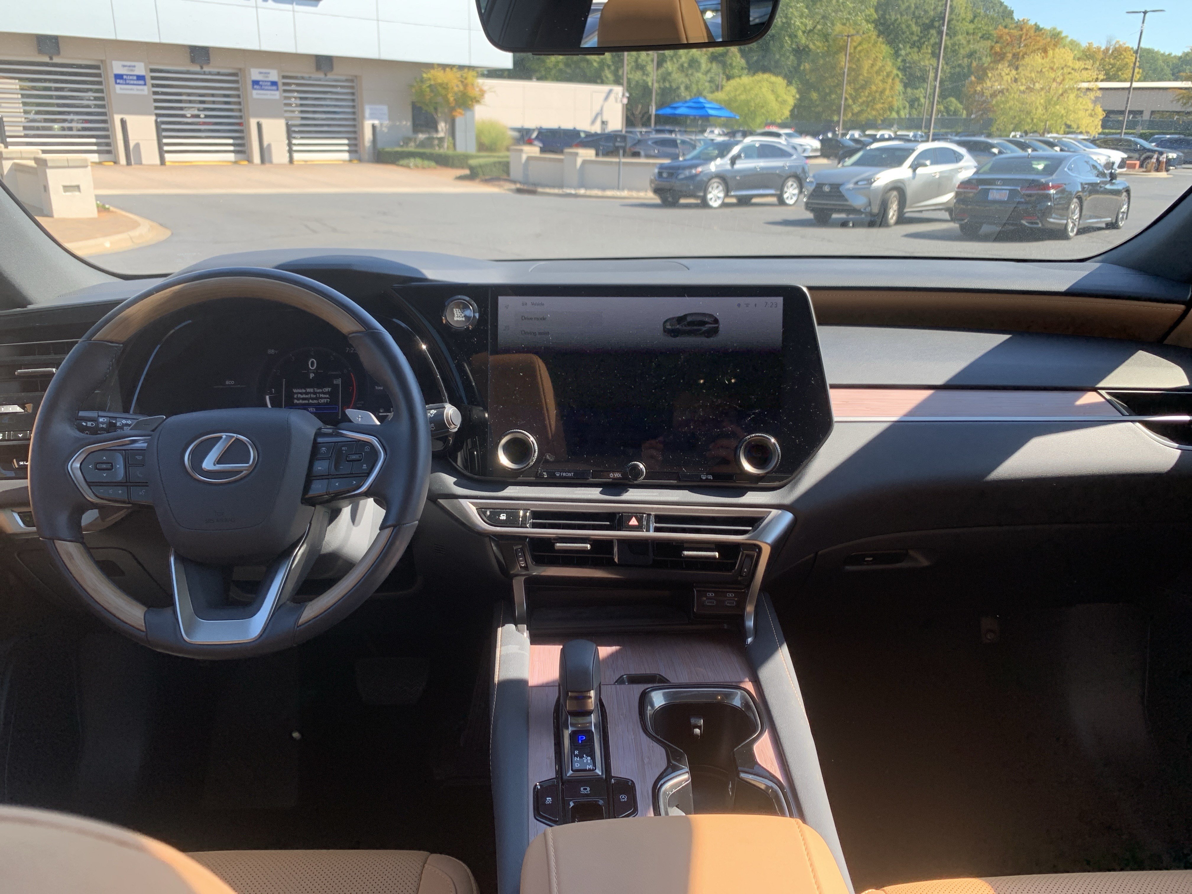 Used 2026 Lexus RX 350 Premium w/ Accessory Package (Z1) FWD image 30