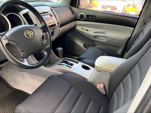 Used 2009 Toyota Tacoma PreRunner RWD image 15