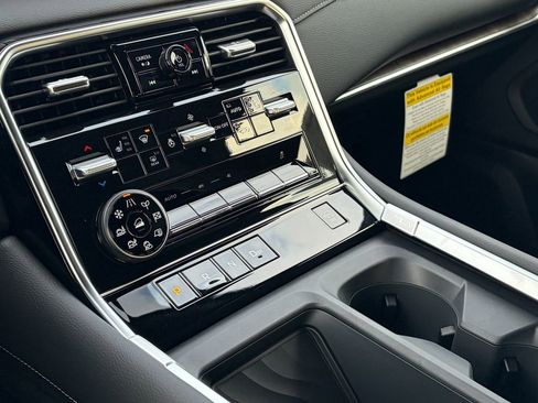 New 2026 Nissan Armada SL image 15