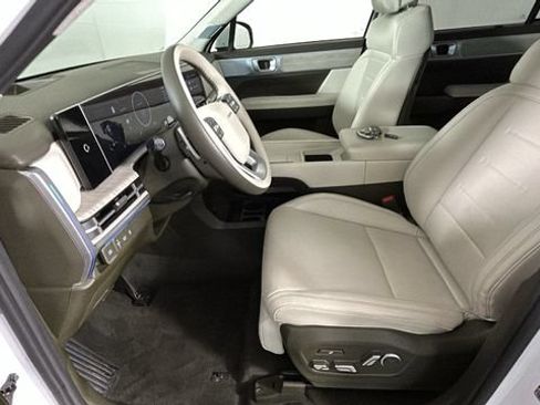 Used 2024 Hyundai Santa Fe Calligraphy FWD image 12