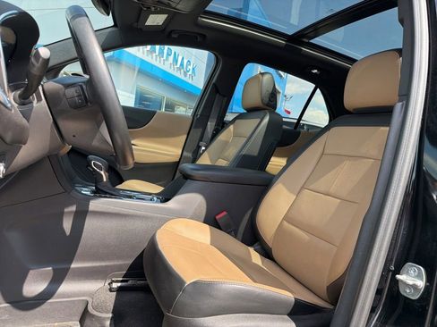 Used 2024 Chevrolet Equinox Premier AWD/4WD image 10