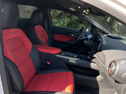 New 2025 Chevrolet Equinox EV RS w/ Active Safety Package 3 image 30