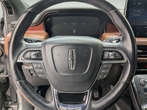 Used 2022 Lincoln Nautilus Reserve FWD image 13