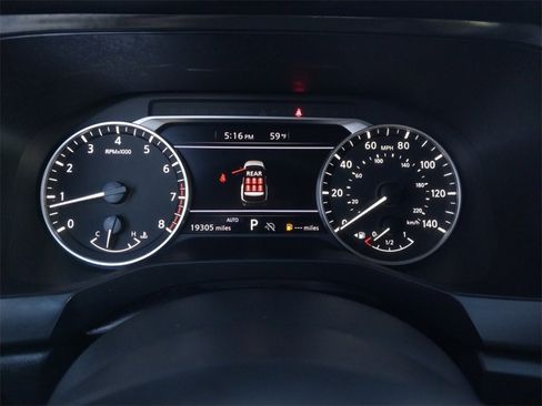 Used 2024 Nissan Pathfinder S image 15