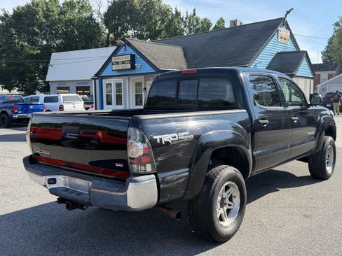 Used 2013 Toyota Tacoma 4x4 Double Cab w/ TRD Off-Road Pkg image 5