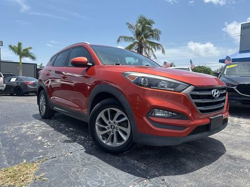 Used 2016 Hyundai Tucson SE w/ Option Group 02 AWD/4WD image 3