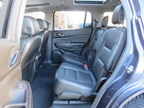 Used 2019 GMC Acadia SLT image 21