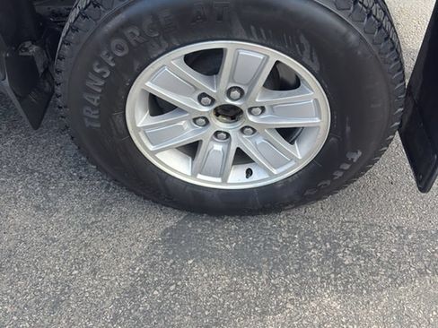 Used 2018 GMC Sierra 1500 SLE AWD/4WD image 9