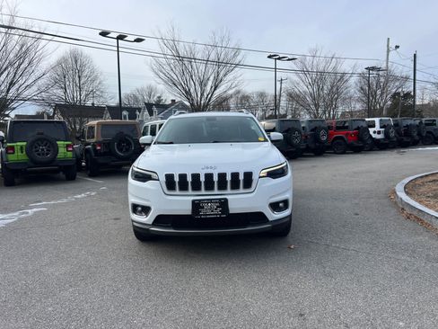 Used 2019 Jeep Cherokee Limited image 9