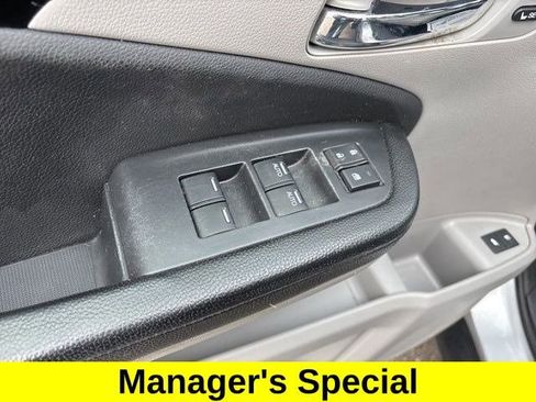 Used 2016 Honda Pilot Touring image 14