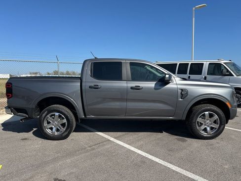 New 2025 Ford Ranger XLT w/ Chrome Accent Package image 9