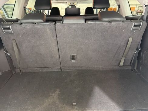 Used 2023 Toyota Highlander L image 30