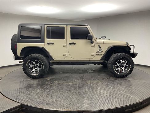 Used 2018 Jeep Wrangler Unlimited Sport S AWD/4WD image 8