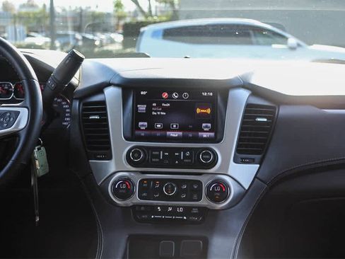 Used 2015 GMC Yukon XL SLE w/ Convenience Package image 18