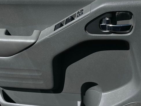 Used 2019 Nissan Frontier SV image 20