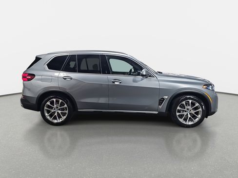 New 2026 BMW X5 xDrive40i w/ Off-Road Package image 4