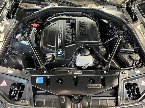 Used 2011 BMW 535i xDrive Sedan AWD/4WD image 12