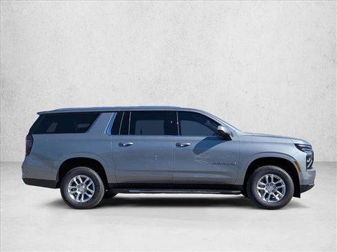 New 2026 Chevrolet Suburban LS w/ Max Trailering Package RWD image 4