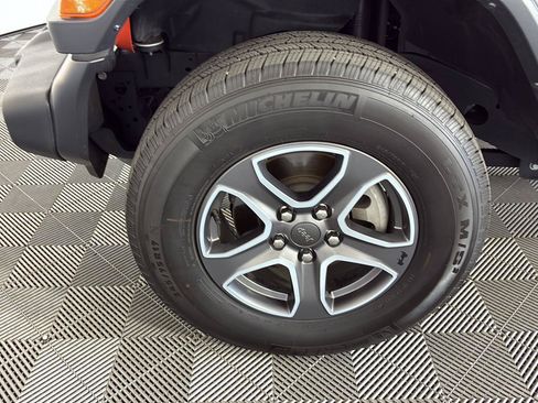 Used 2023 Jeep Wrangler Sport AWD/4WD image 16