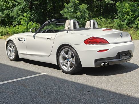 Used 2016 BMW Z4 sDrive28i RWD image 5