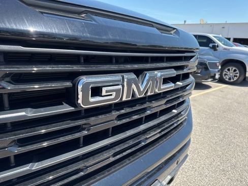 Used 2025 GMC Sierra 1500 Elevation AWD/4WD image 7