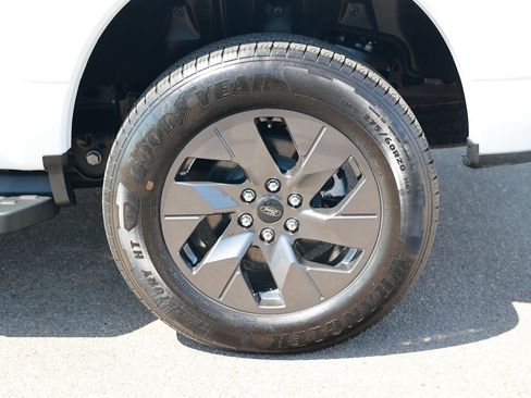 Used 2024 Ford F150 Lightning Flash AWD/4WD image 13