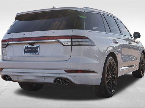 Used 2021 Lincoln Aviator Reserve w/ Equipment Group 210A image 6