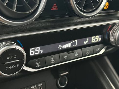 Used 2021 Nissan Sentra SR image 19