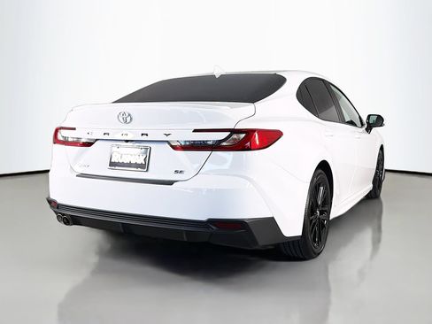 Used 2025 Toyota Camry SE w/ Convenience Package FWD image 7