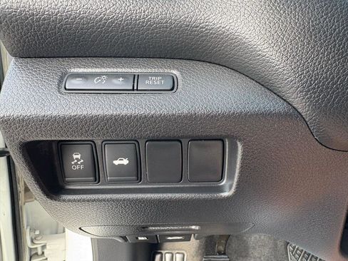 Used 2013 Nissan Altima 2.5 S FWD image 41