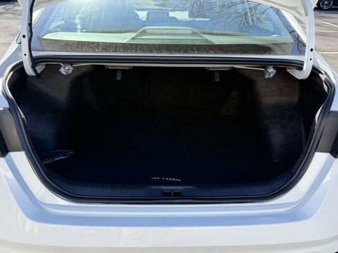 Used 2025 Nissan Altima 2.5 SR image 20