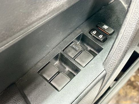 Used 2016 Toyota Corolla S FWD image 18