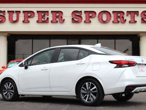 Used 2025 Nissan Versa SV w/ Trunk Package FWD image 5
