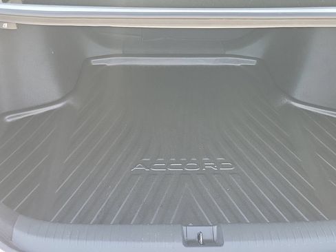 Used 2023 Honda Accord EX image 10