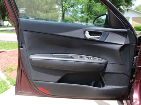 Used 2020 Kia Optima LX FWD image 12