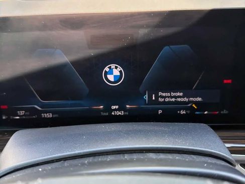 Used 2024 BMW X7 xDrive40i AWD/4WD image 5