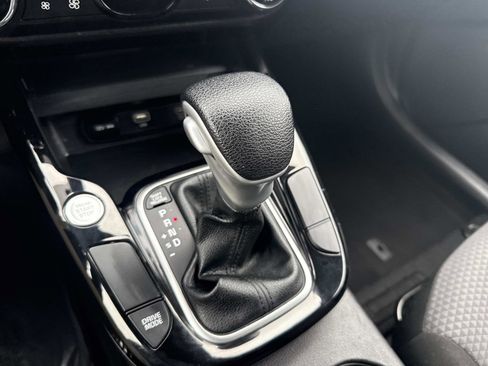 Used 2023 Kia Soul S FWD image 25