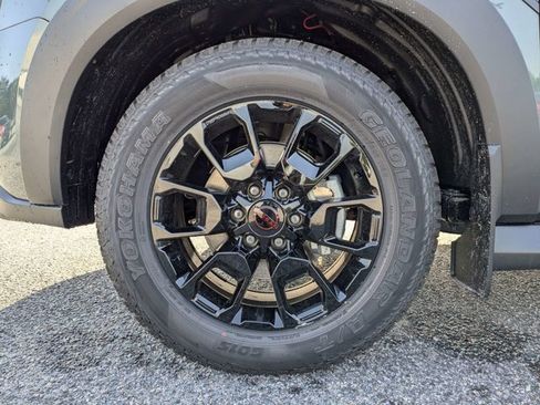 New 2025 Nissan Armada PRO-4X w/ Pro-4X Premium Package image 12