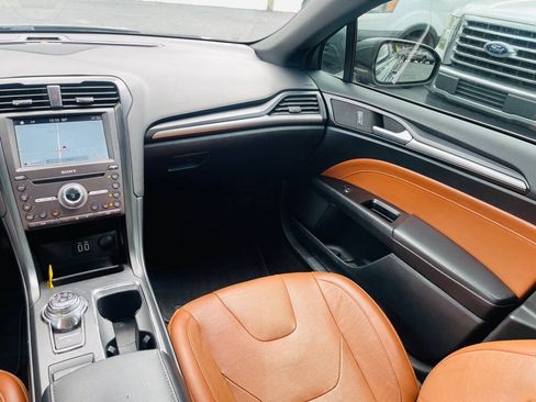 Used 2019 Ford Fusion Titanium FWD image 30