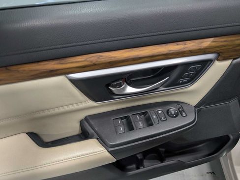 Used 2017 Honda CR-V EX-L image 41